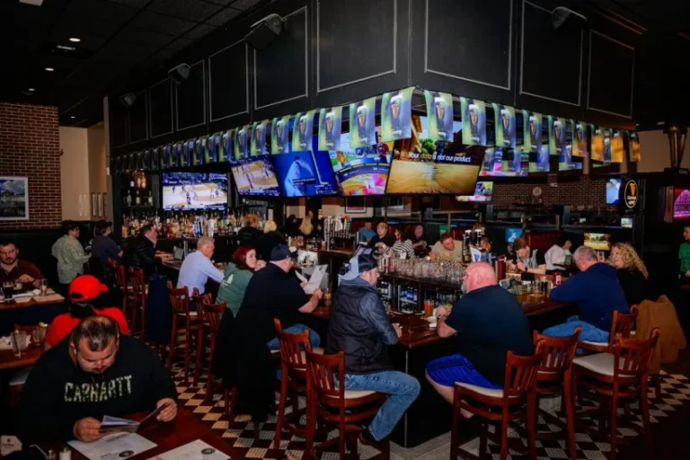 DP Voorhees Bar 1 1024x683 1 768x512