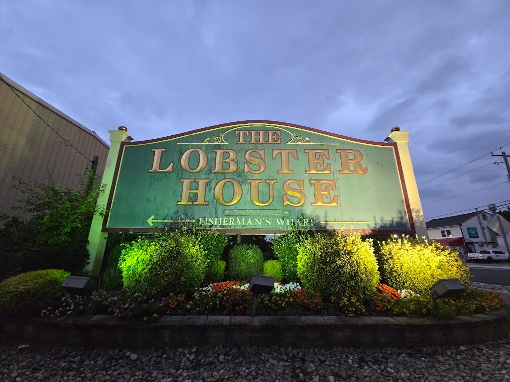lobster house and bar 1