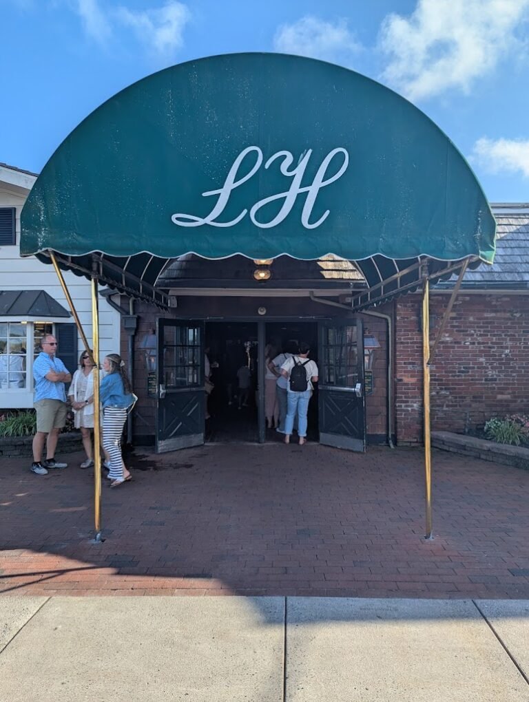 lobster house and bar 10 768x1020