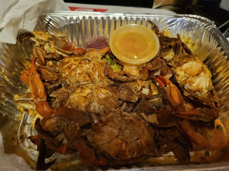 lolitas bar and lounge 9 768x576