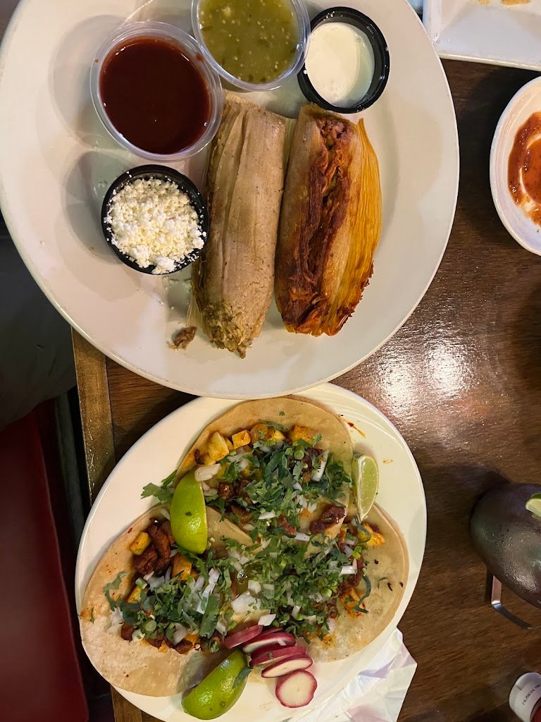 los jalepenos bar grill 4