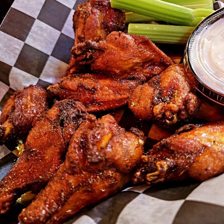 oaklyn manor bar  grill 7 768x768