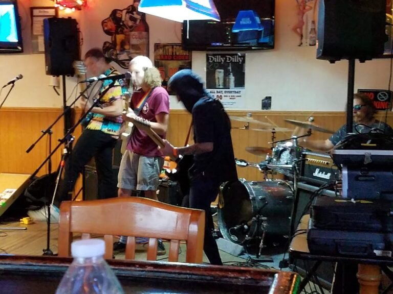 proud marys sports bar grill 7 768x576