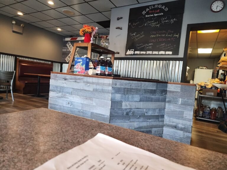 railroad bar  grill llc 5 768x576