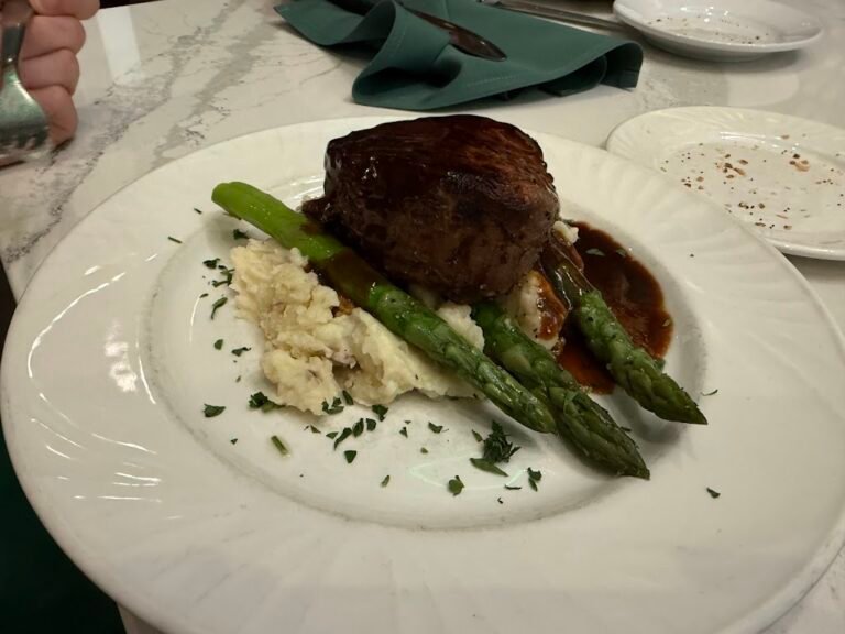 riverwinds restaurant 7 768x576