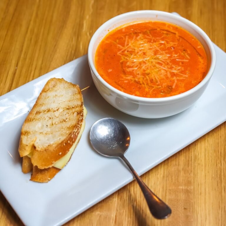 santuccis original square pizza 8 768x768