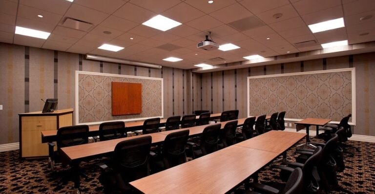 seaview hotel 8 768x397