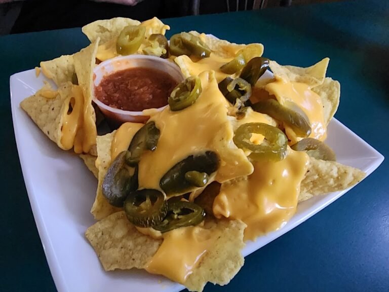 sharkeys sports bar and grill 6 768x576