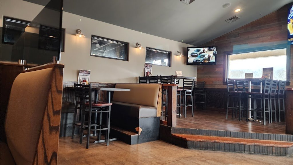 sidelines sports bar 3