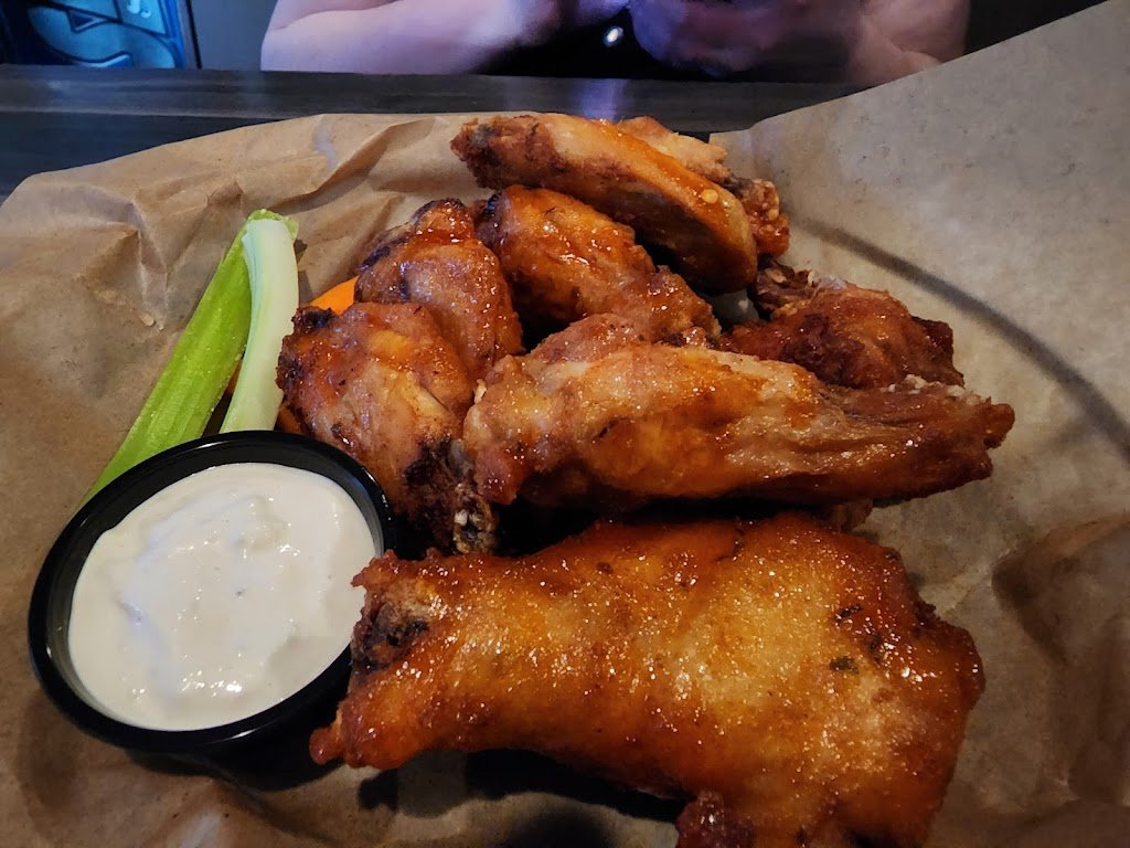 sidelines sports bar 6