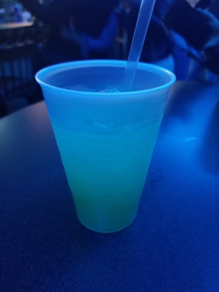 sixth street lounge 7