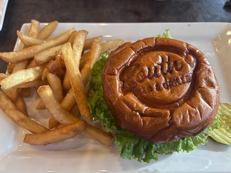 south 9 bar  grille 2 768x576