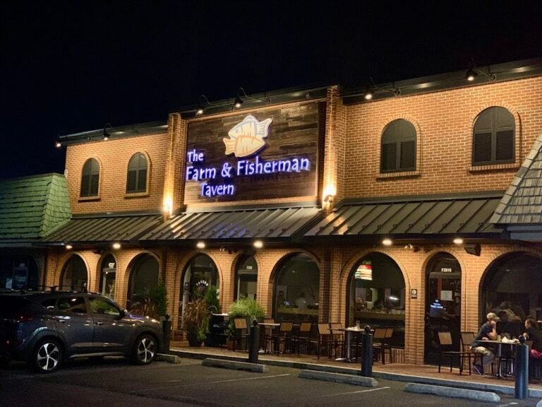 the farm and fisherman tavern  market 4 768x576