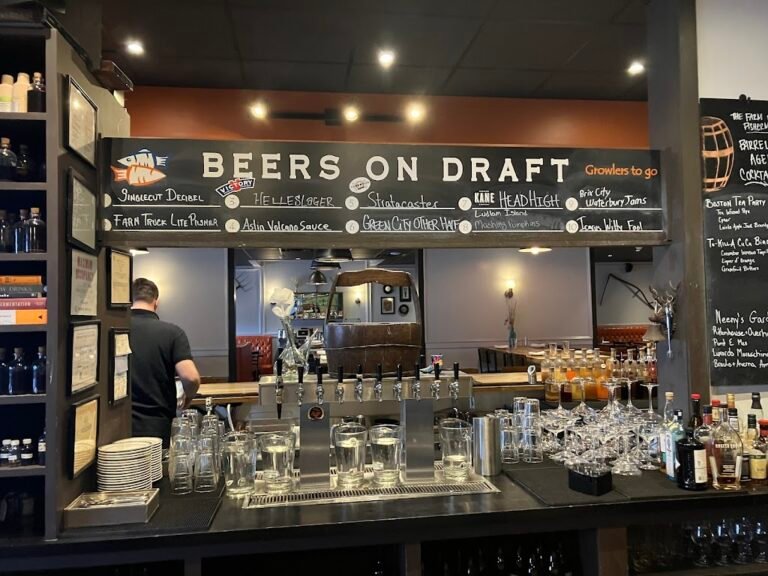 the farm and fisherman tavern  market 6 768x576