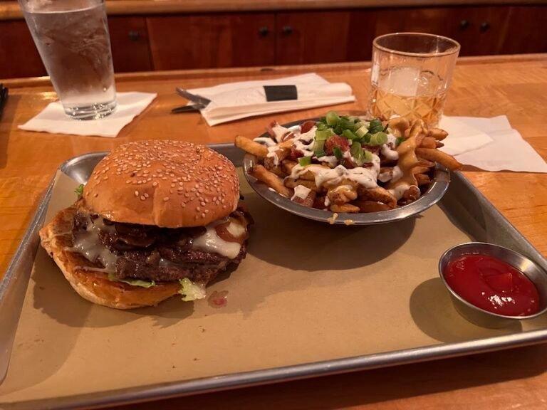 the local eatery and pub 2 768x576