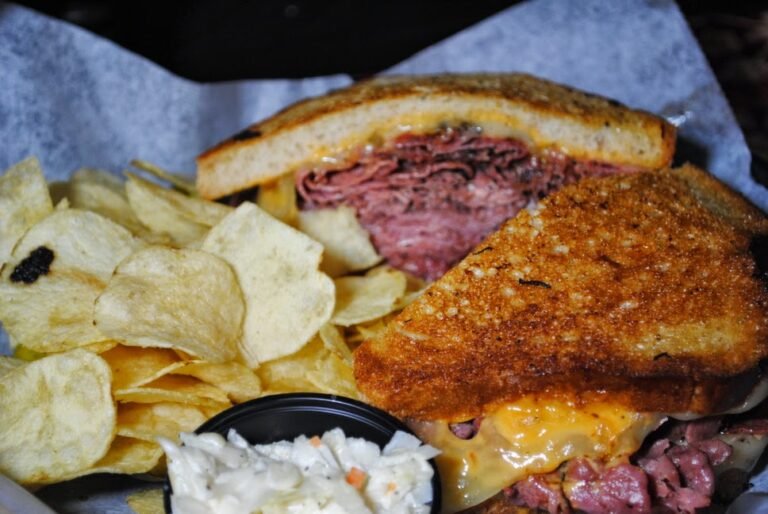 the village pub 4 768x514