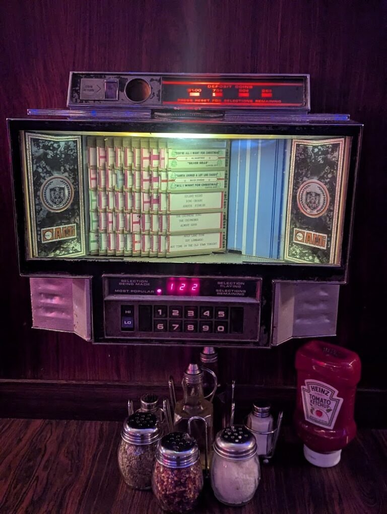 tonys baltimore grill 7 768x1020