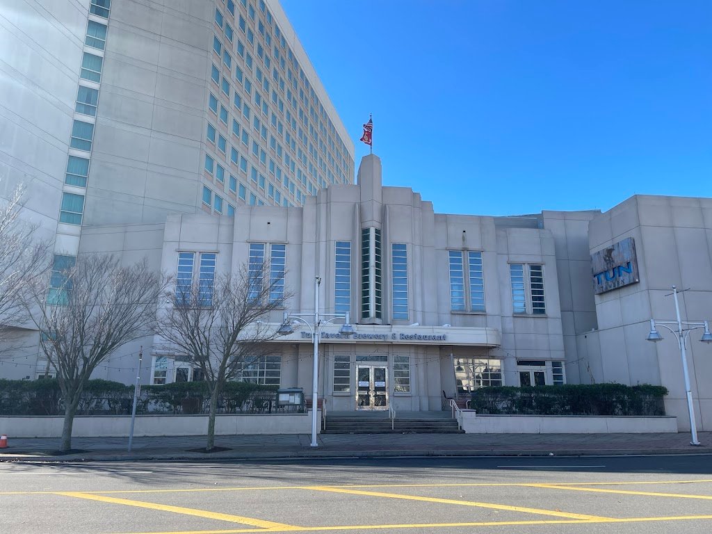 tun tavern restaurant and brewery 5