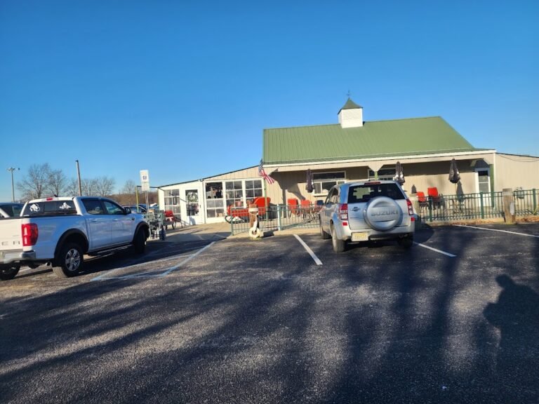 uncle rickys bar 9 768x576