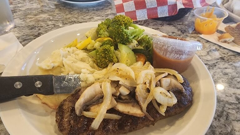 victory sports bar and grill 2 768x433