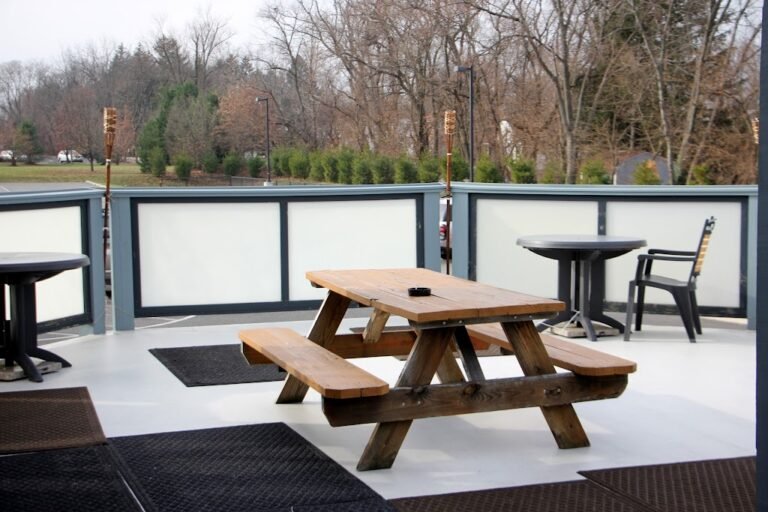 whistlers inn 1 768x512