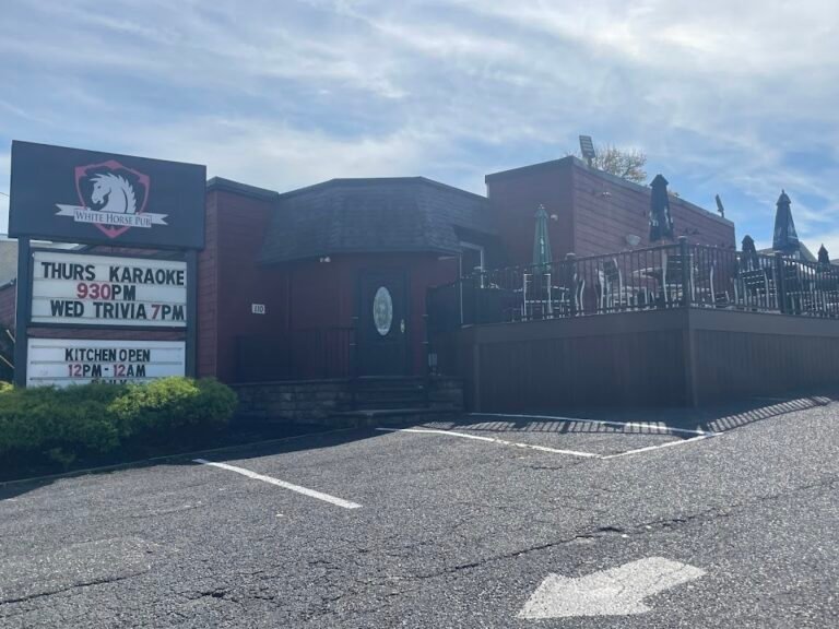 white horse pub 8 768x576