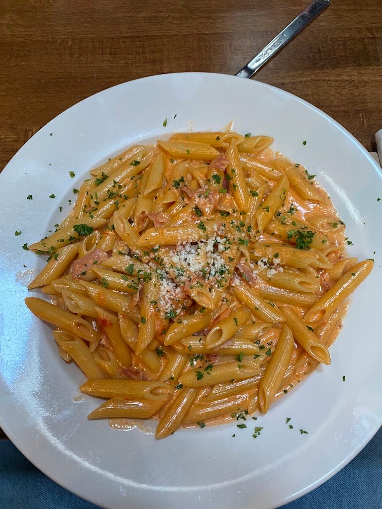 yordanas pizza and pasta 4