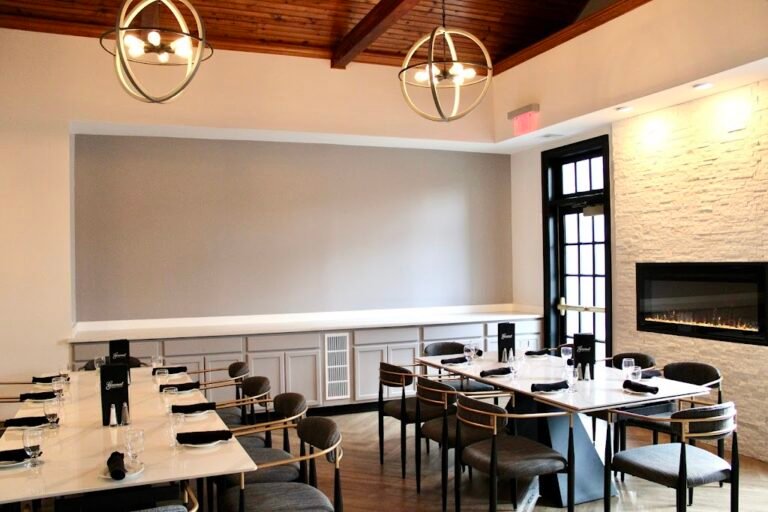 gourmet italian cuisine  pizzeria 4 768x512