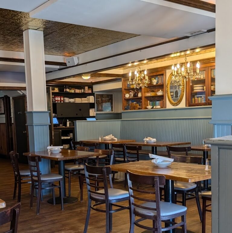 josie kellys public house 8 768x769