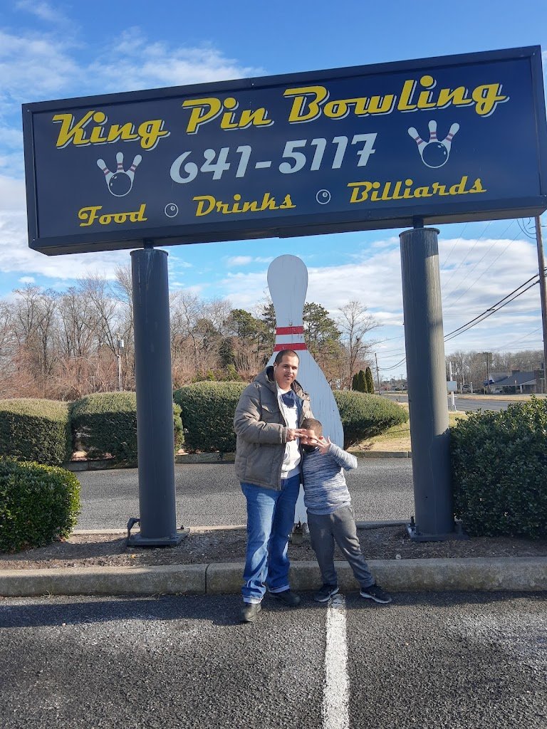 king pin bar and restaurant llc 7